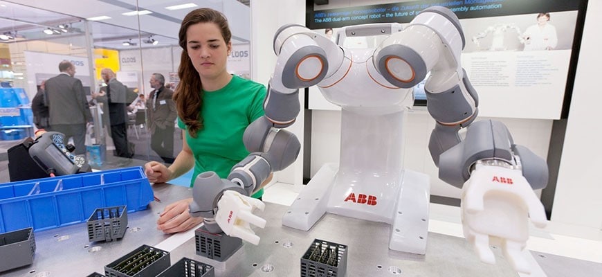 Cobot - Robot cộng tác với con người - Băng tải hai tấn